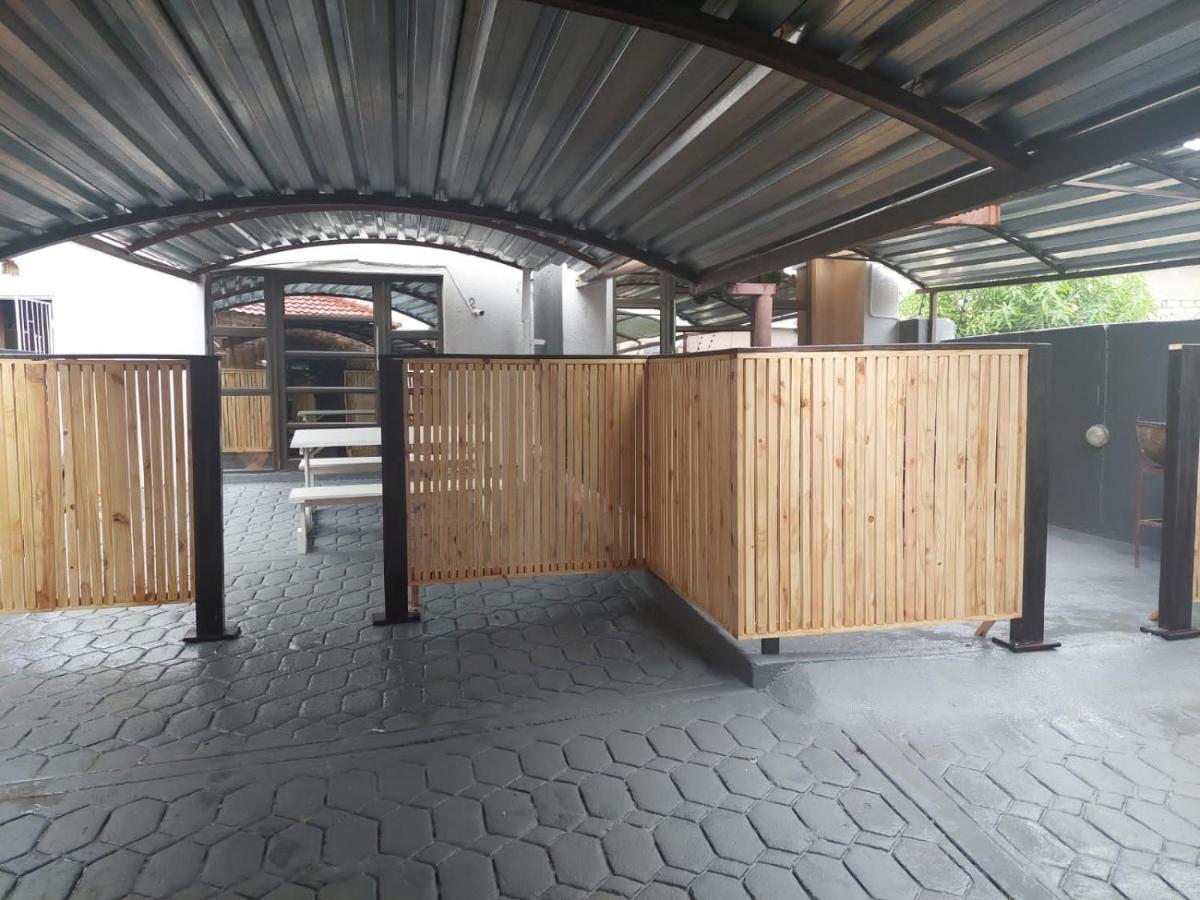Nsuku Bed And Breakfast Thulamahashi 外观 照片