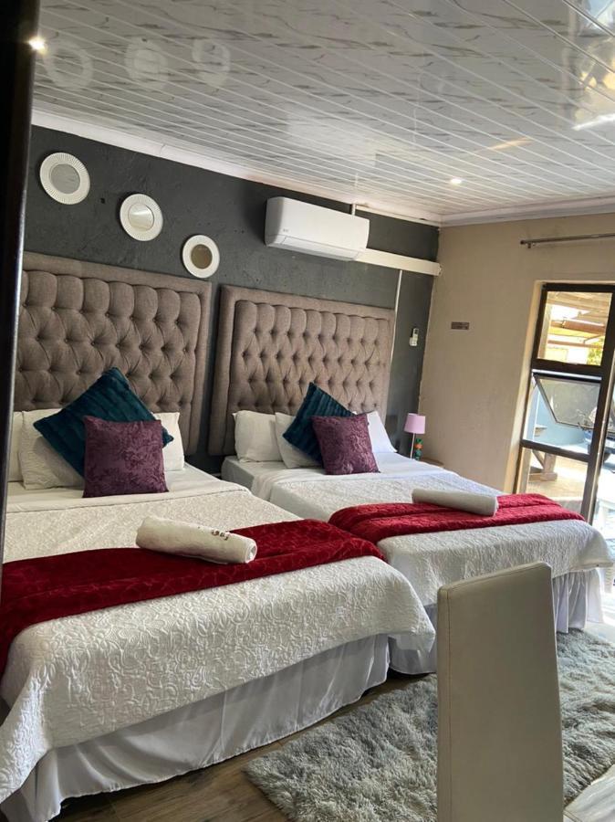 Nsuku Bed And Breakfast Thulamahashi 外观 照片